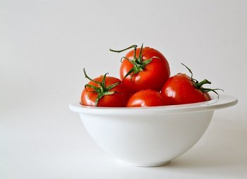 tomatoes-320860_640(1).jpg